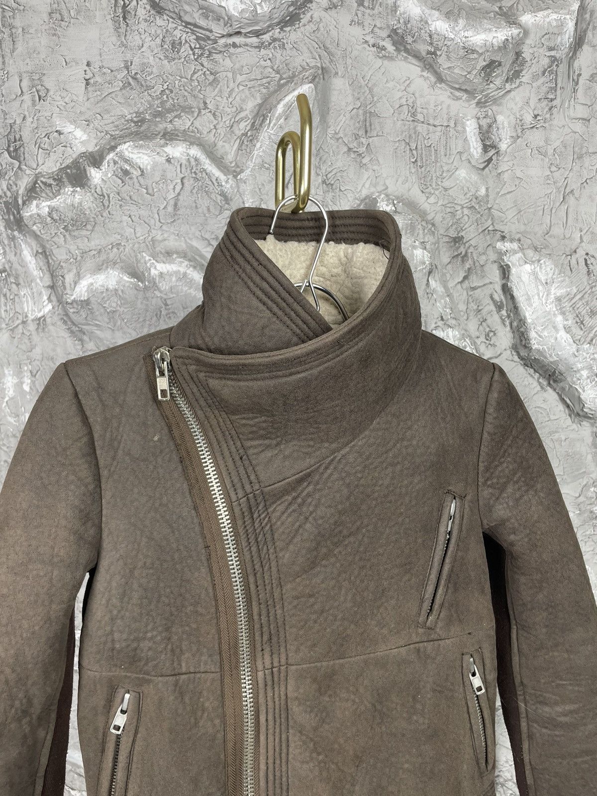 Japanese Brand Vintage Asymmetrical Zip Shearling Jacket Rick Owens Style Size US S / EU 44-46 / 1 - 4 Thumbnail