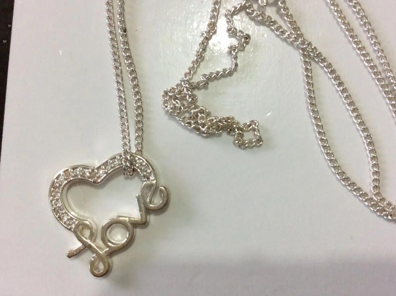 Designer Love heart ladies Silver Daimond Necklace Size ONE SIZE - 6 Thumbnail