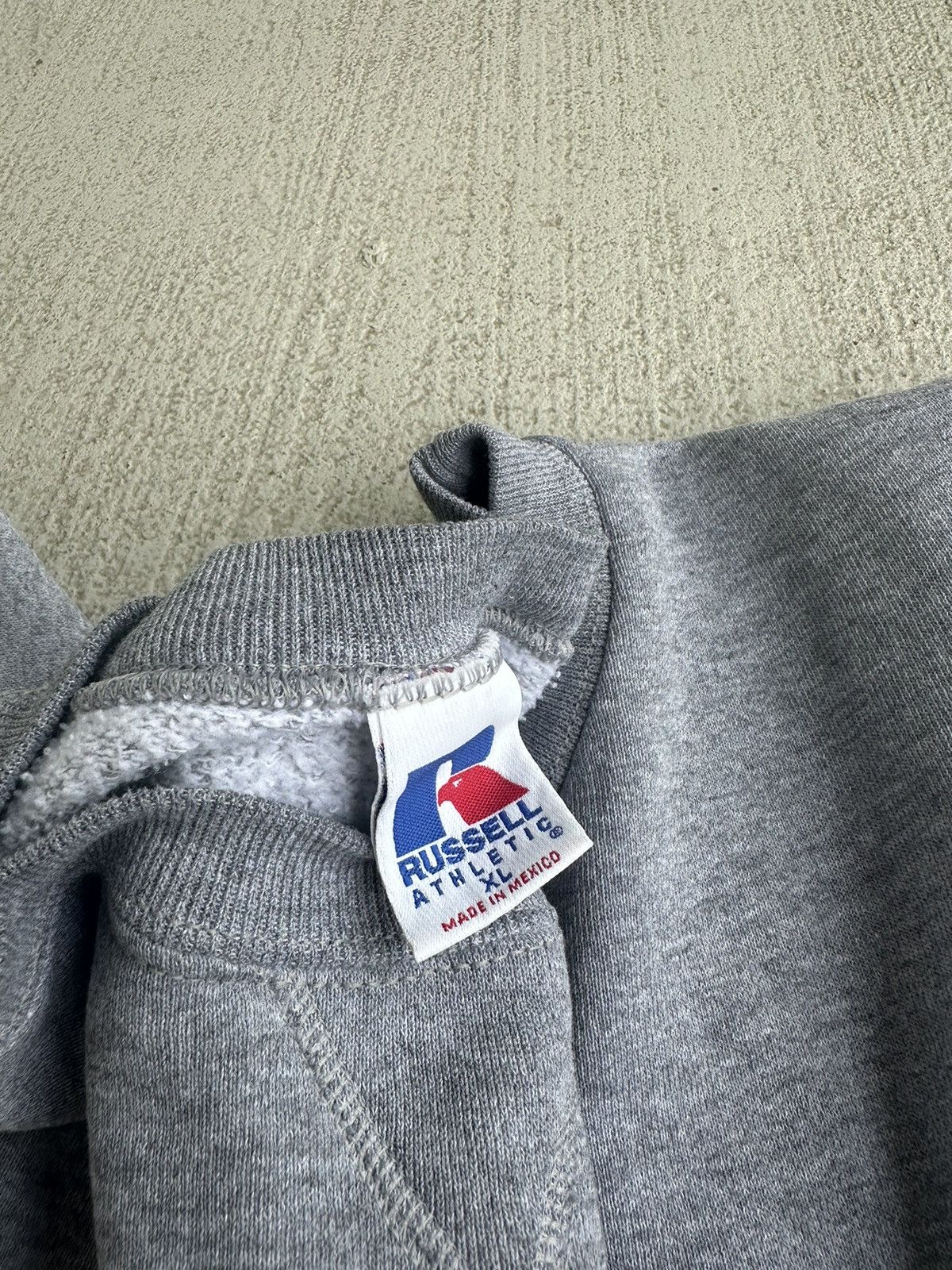 Russell Athletic Vintage Russell Athletic Sweatshirt Size US XL / EU 56 / 4 - 4 Thumbnail