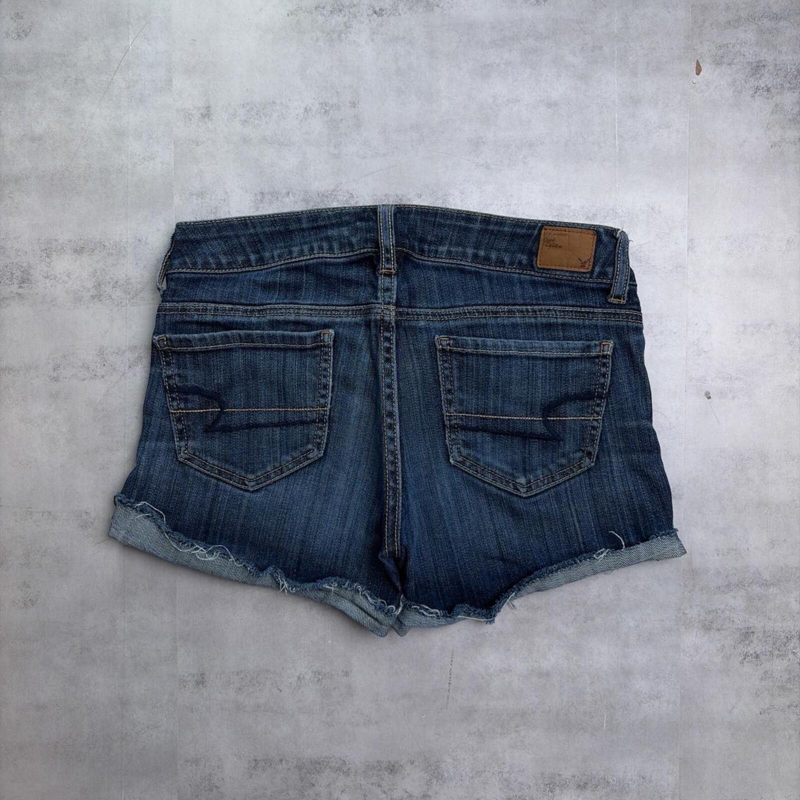 American Eagle Outfitters Y2K Dark Wash American Eagle Grunge Mini Denim Shorts Size 27" / US 4 / IT 40 - 1 Thumbnail