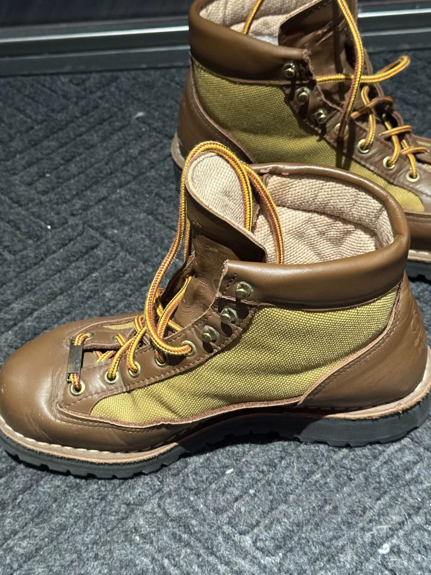 Danner Danner Light 30440 GTX Waterproof Work Boots. Size US 7 / EU 40 - 8 Thumbnail