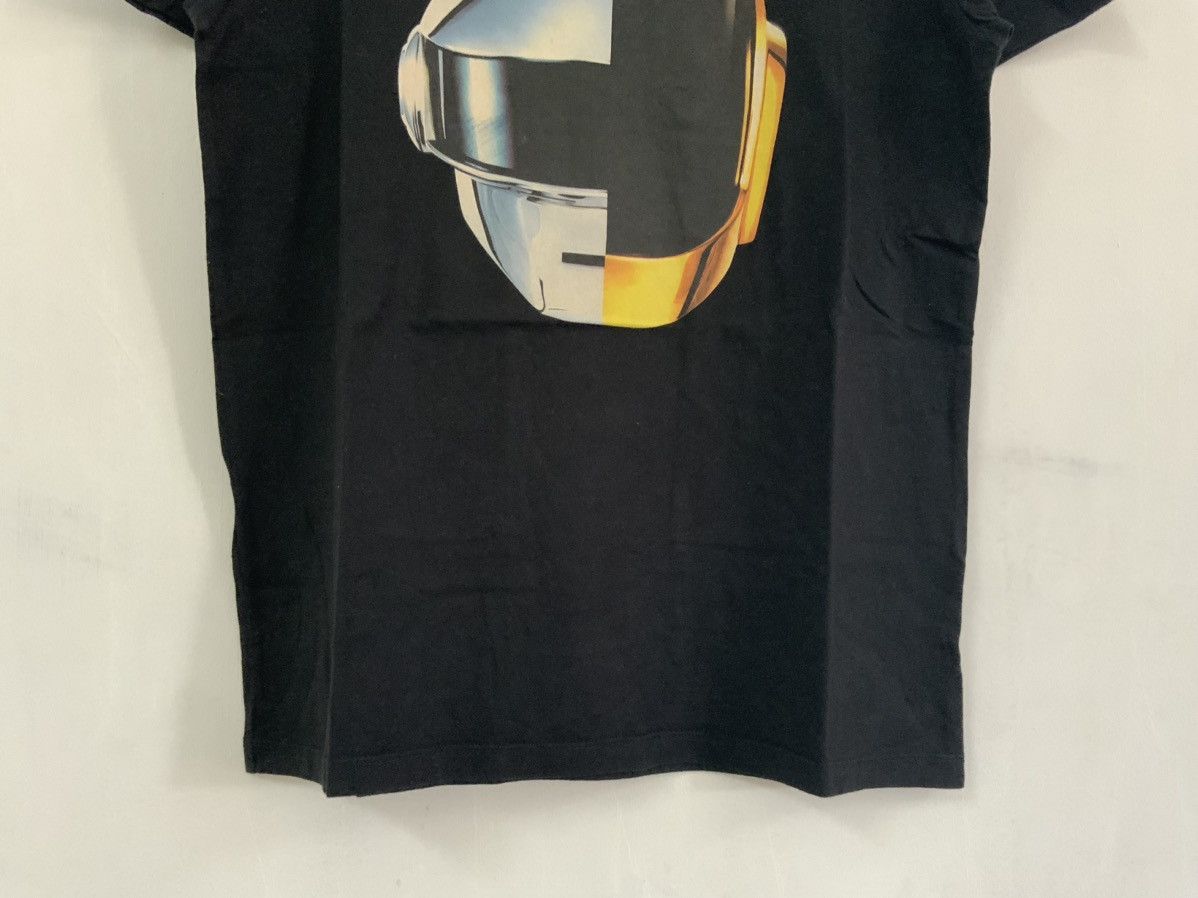 Uniqlo Daft Punk Big Logo Tee by Uniqlo Size US M / EU 48-50 / 2 - 4 Thumbnail