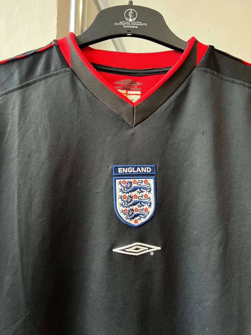 Umbro 2003/05 ENGLAND TEAM RARE GK SOCCER JERSEY FOOTBALL SHIRT L Size US L / EU 52-54 / 3 - 4 Thumbnail
