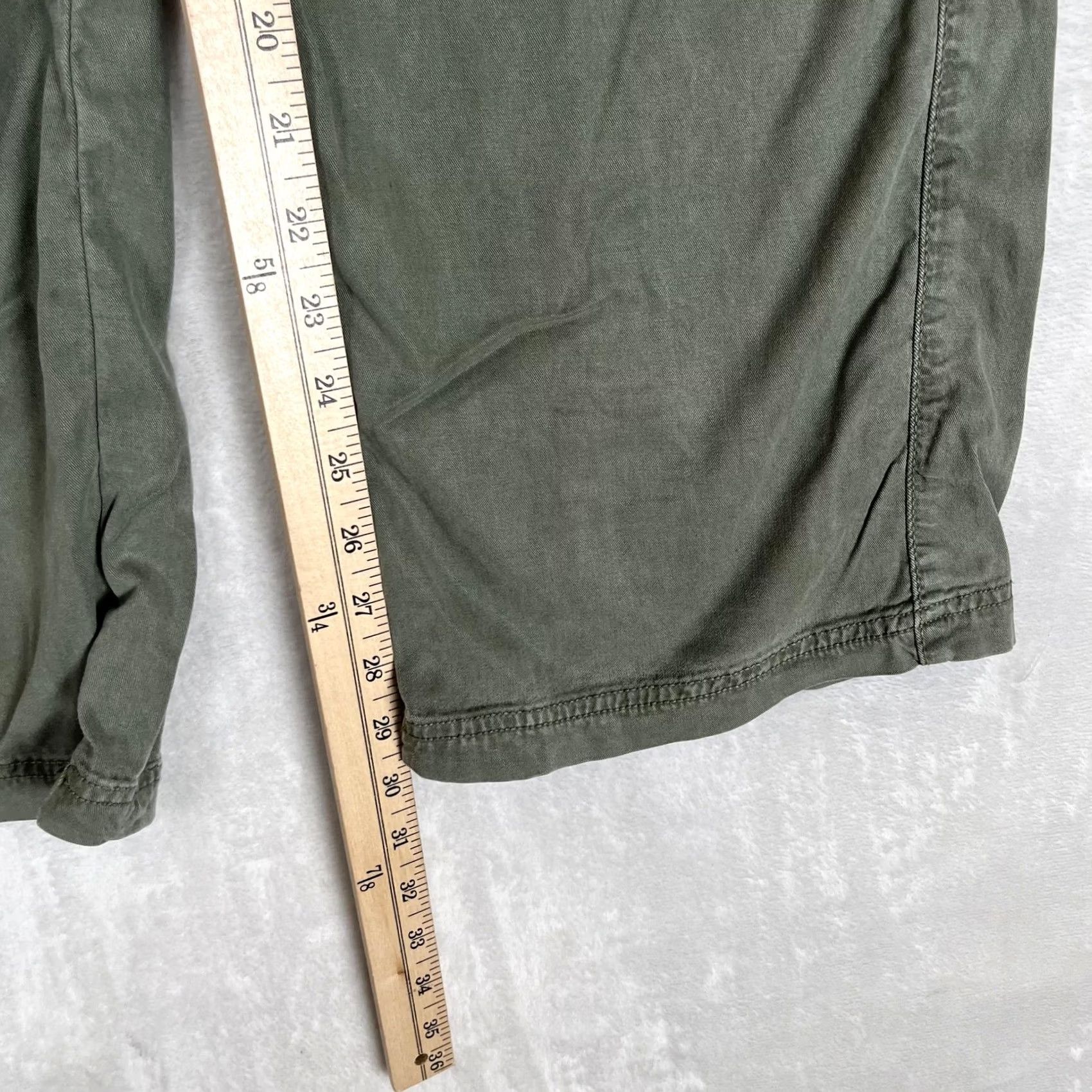 American Eagle Outfitters American Eagle Outfitters Cargo Pants Womens 00 Green Baggy Wide Leg Stretch Twill Pockets Logo Relaxed Casual Size 24" / US 00 / IT 34 - 2 Thumbnail