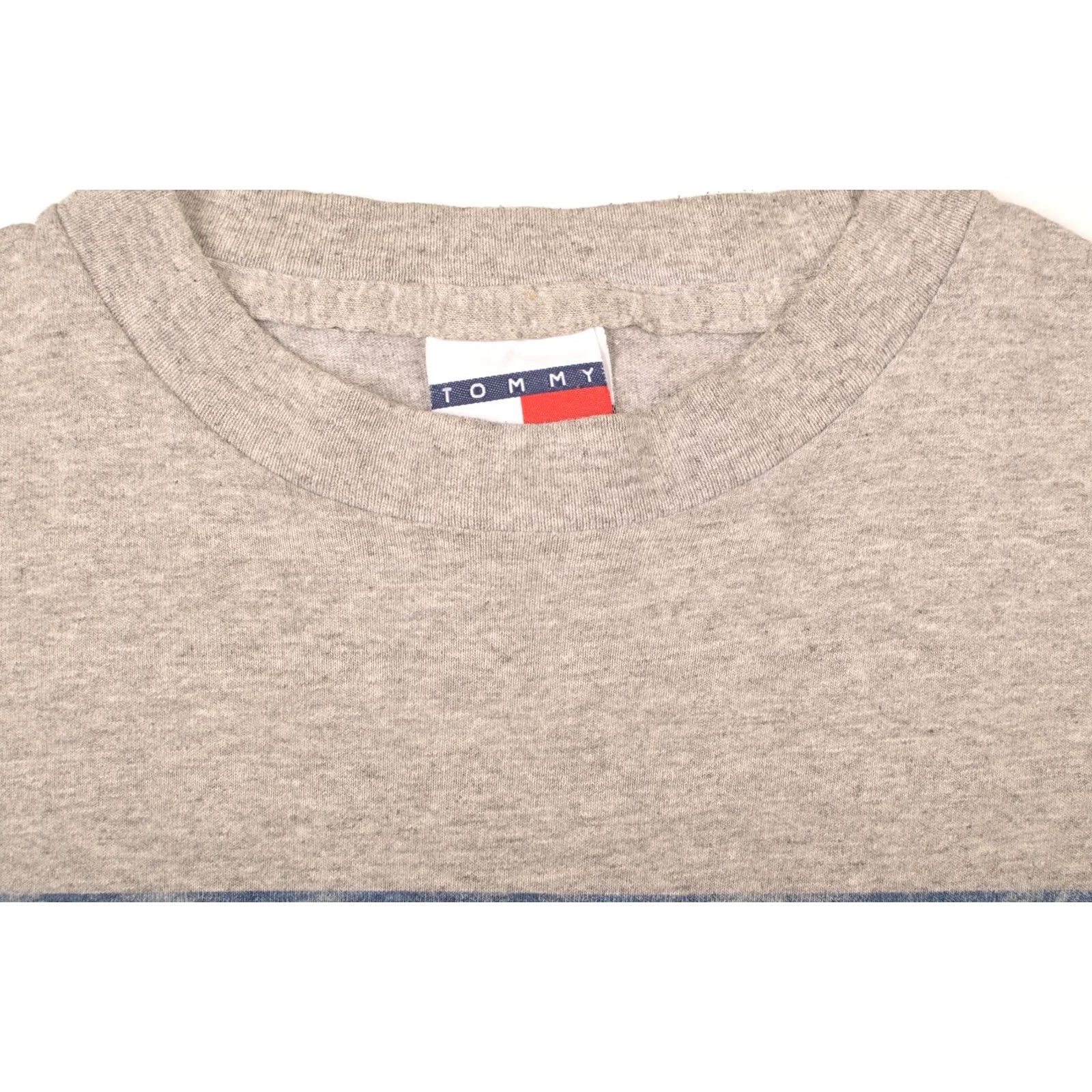 Tommy Hilfiger VINTAGE Tommy Hilfiger Jeans T-Shirt Gray USA 90% Cotton 10% Polyester Size L Mens Shirt Tee Size US L / EU 52-54 / 3 - 4 Thumbnail