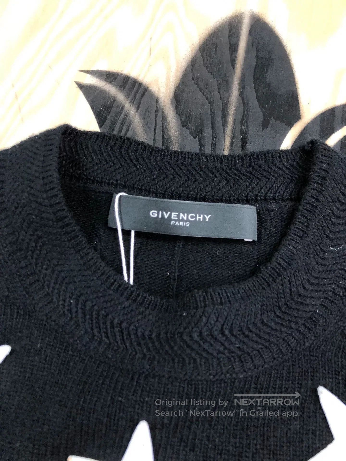Givenchy givenchy star knit sweater in black. Size XS / US 0-2 / IT 36-38 - 2 Thumbnail