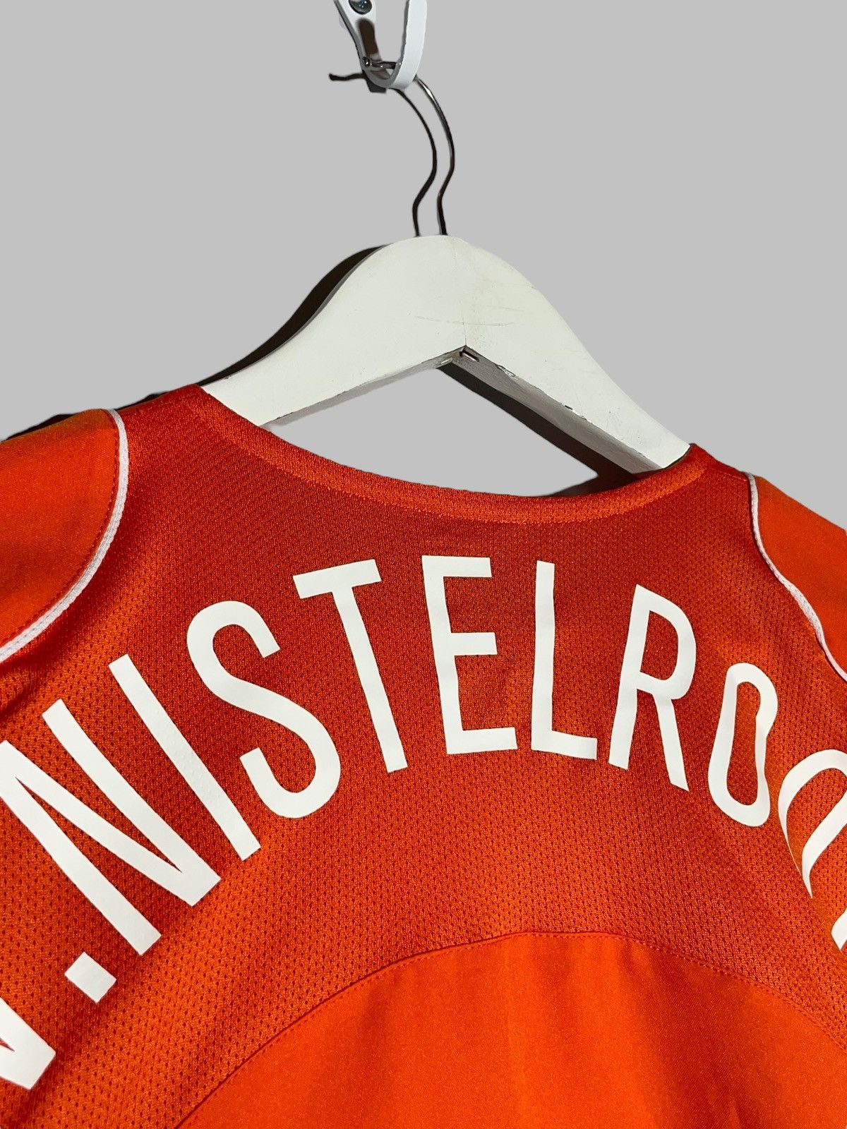 Nike #10 Van Nistelrooy Netherlands Nike 2004 Home Football Shirt Size US M / EU 48-50 / 2 - 11 Thumbnail