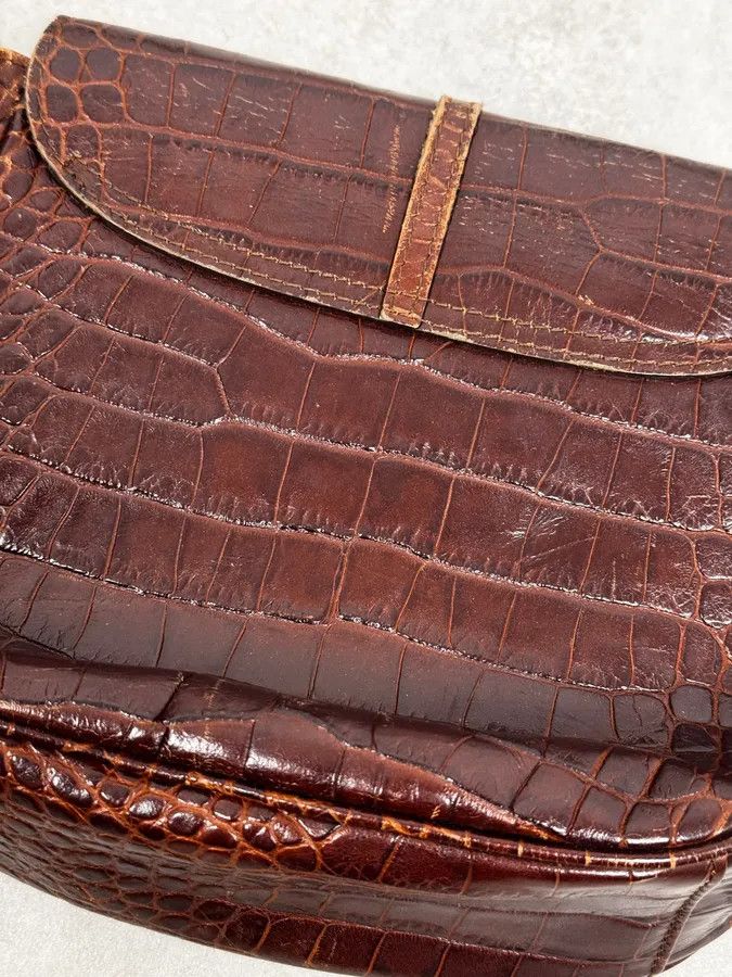 Armani Collezioni AW2011 Armani Brown Crocodile Effect Leather Shoulder Bag Size ONE SIZE - 9 Thumbnail