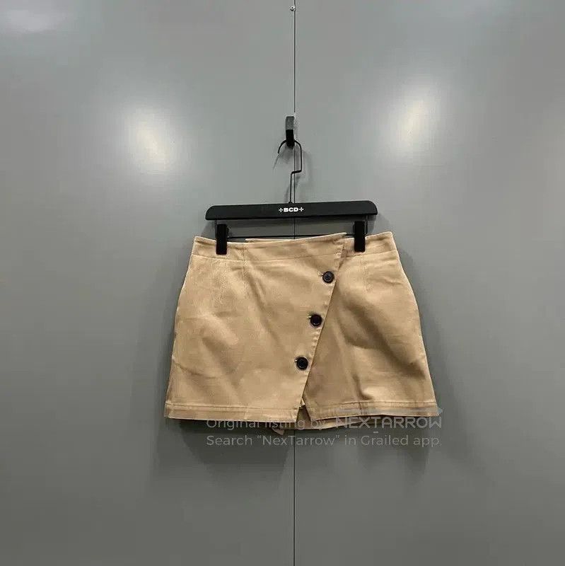 Dior Dior Summer Khaki Women's Shorts . Size 23" - 1 Thumbnail