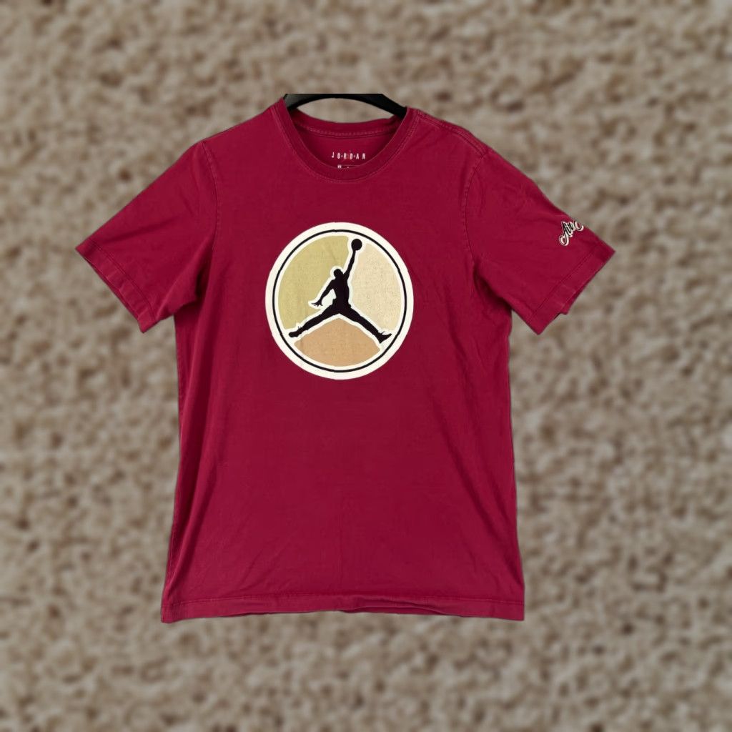 Nike Nike Jumpman Shirt Mens Small Red Logo Short Sleeve Sports Size US S / EU 44-46 / 1 - 1 Thumbnail