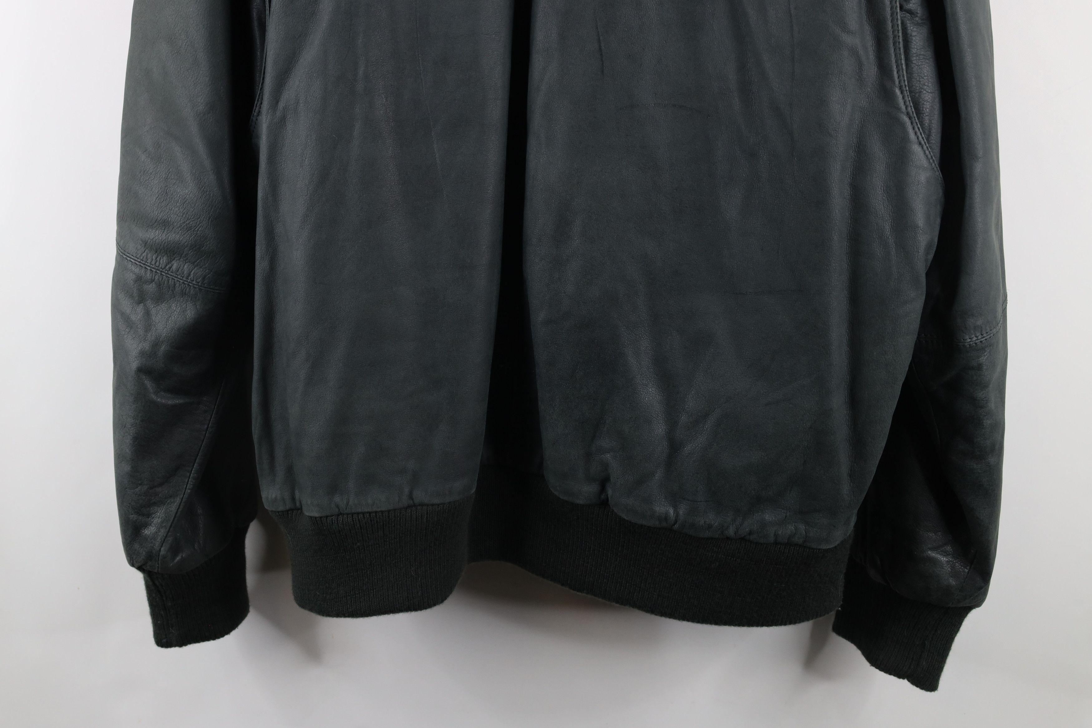 Vintage Vintage 90s Streetwear Quilted Leather Flight Bomber Jacket Size US L / EU 52-54 / 3 - 12 Thumbnail
