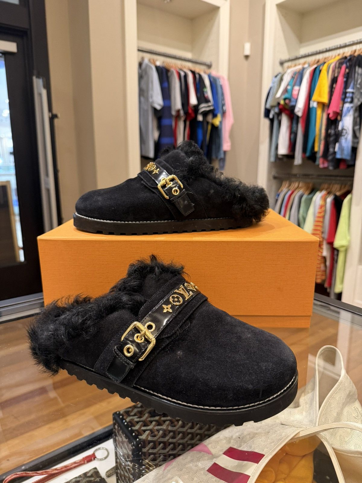 Louis Vuitton Louis Vuitton Winterbreak Suede Fur Lined Slip-On Clog Mule Size US 5 / EU 37 - 1 Thumbnail
