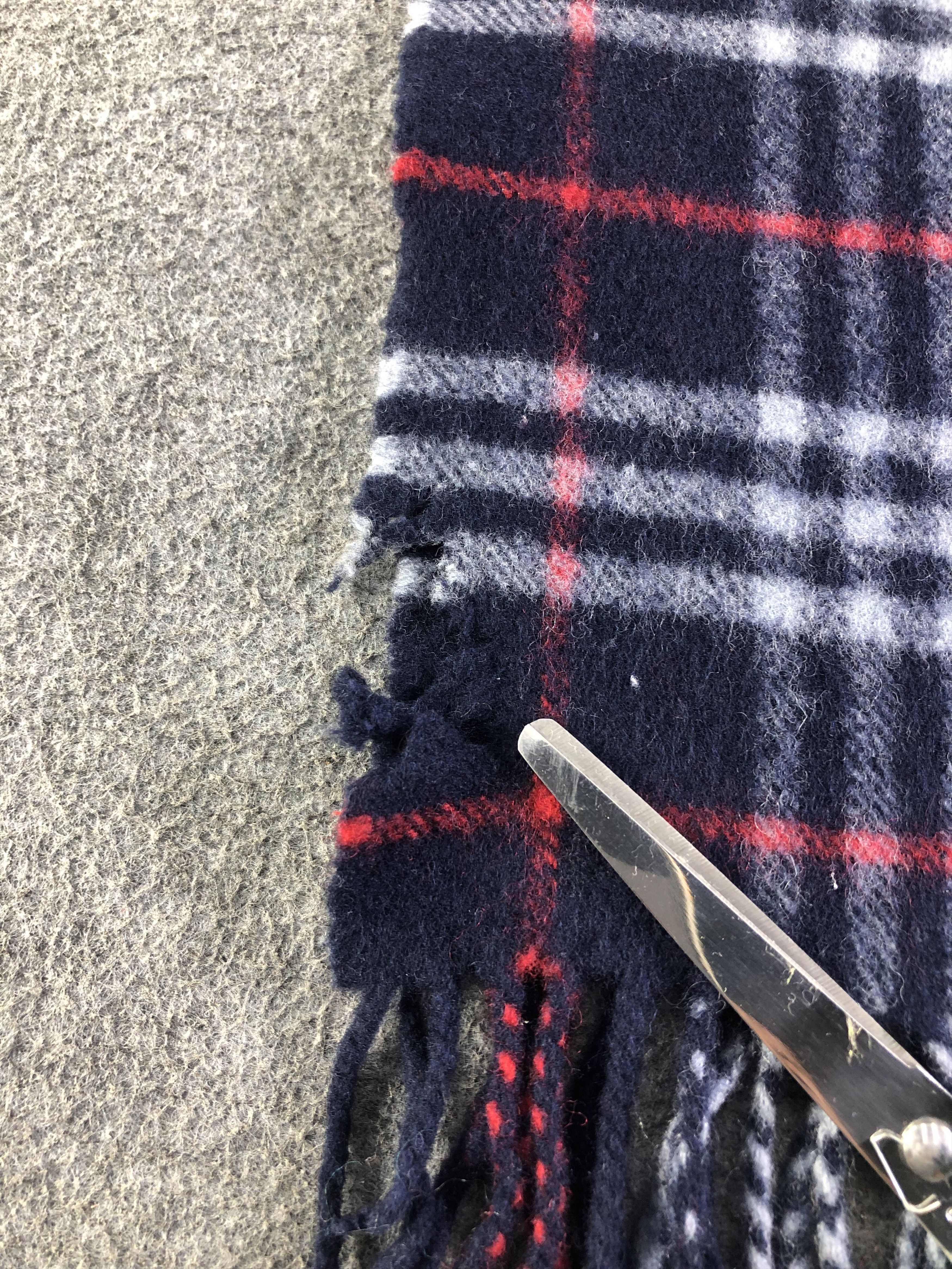 Burberry Burberrys Lambswool Scarf / Muffler / Neckwear SS1251 Size ONE SIZE - 5 Thumbnail