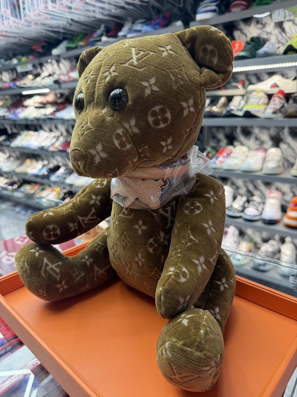 Louis Vuitton Louis Vuitton Doudoy Teddy Bear Size ONE SIZE - 2 Thumbnail