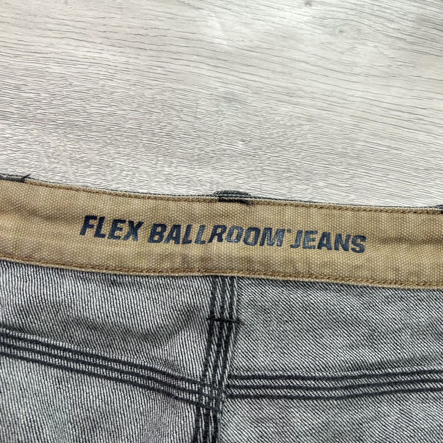 Duluth Trading Company Duluth Trading Co Duluth Flex Ballroom Jeans Mens 44x32 Gray Denim Work Pants Relaxed Fit Straight Jeans Size US 44 / EU 60 - 6 Thumbnail