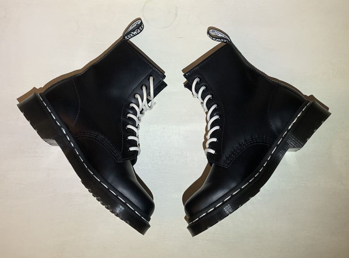 Dr. Martens Dr. Martens black leather 8 Hole Boots White Stitching
