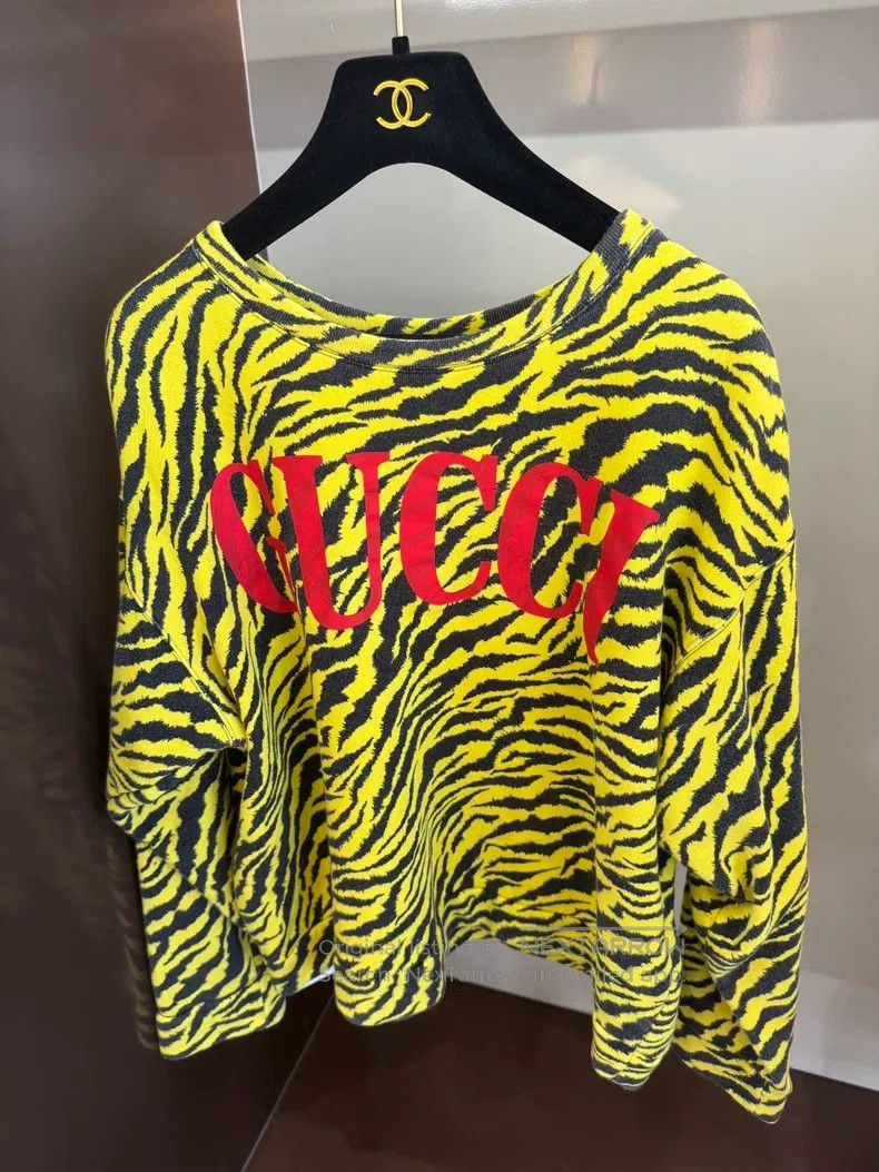 Other Gucci Red logo letter sweatshirt Size S / US 4 / IT 40 - 1 Thumbnail
