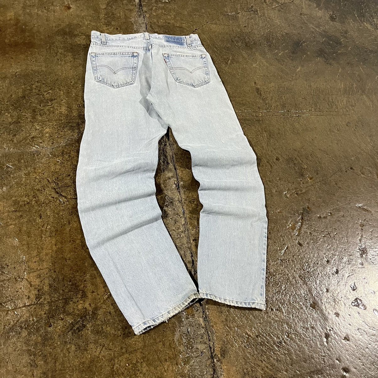 Levi's × Vintage Levi's 505 Vintage 90s Distressed Faded Essential Jeans Size US 34 / EU 50 - 8 Thumbnail