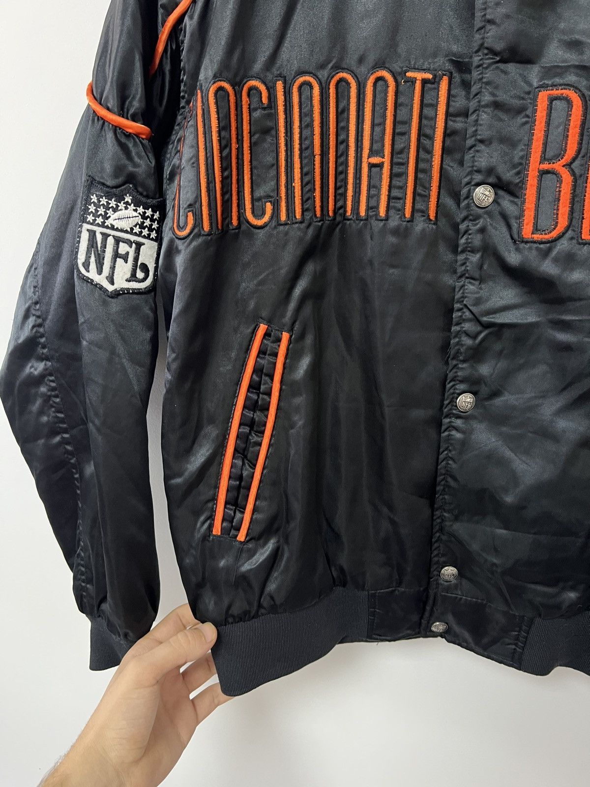 Vintage Vintage 90s Cincinnati Bengals Bomber Jacket Nfl Campri S/M Size US M / EU 48-50 / 2 - 18 Thumbnail