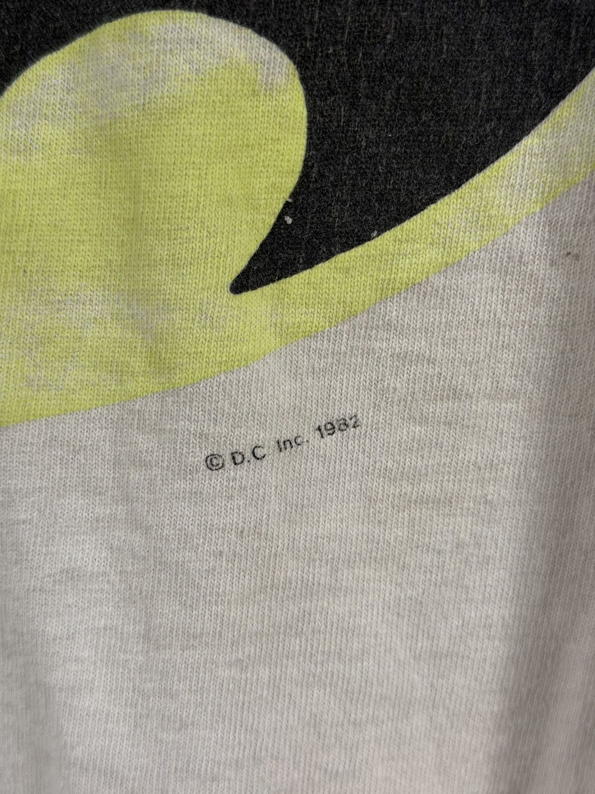 DC Comics 1982 Vintage Batman DC Comics Single Stitch Grunge Tee L Size US L / EU 52-54 / 3 - 3 Thumbnail
