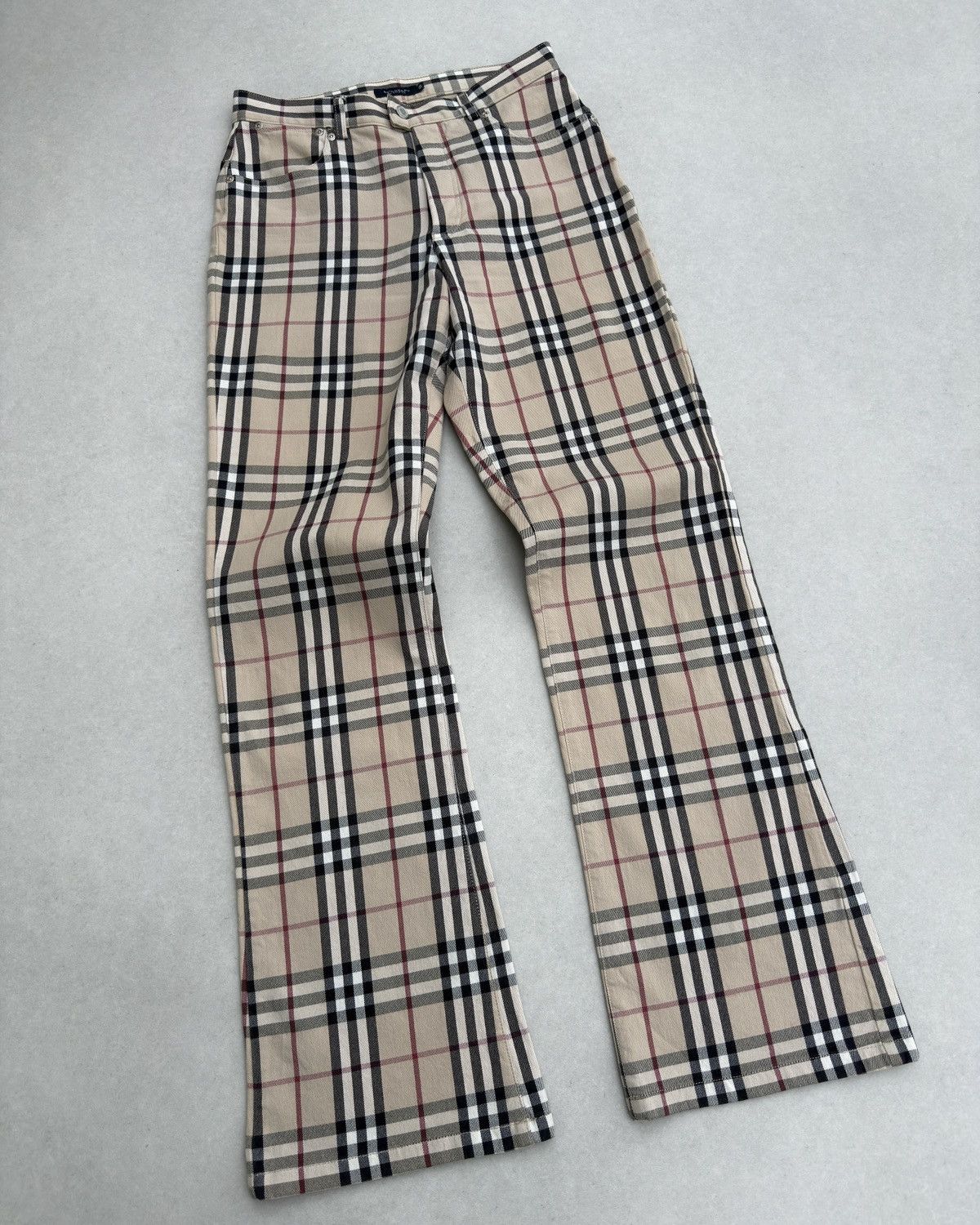 Burberry 2000’s Burberry Nova Check Logo Monogram Flared Jeans Size 28" / US 6 / IT 42 - 23 Thumbnail