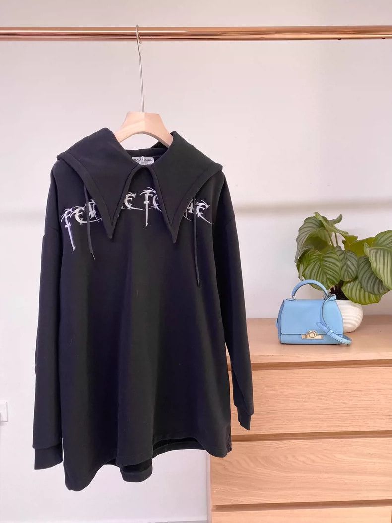 Balenciaga Balenciaga Sanskrit doll collar hoodie 2504-Nextarrow Size US XS / EU 42 / 0 - 1 Thumbnail