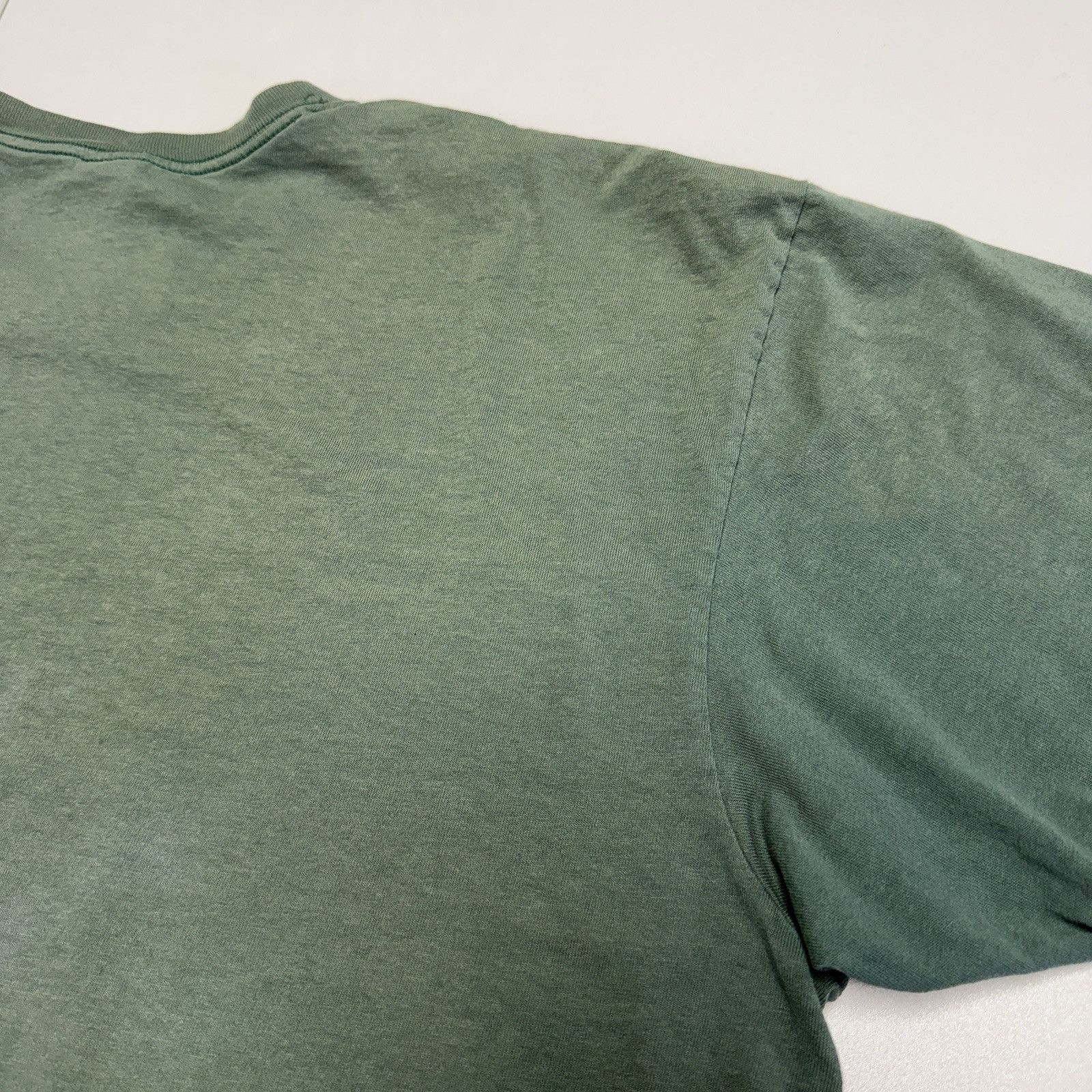 Vintage Vintage Outdoor Hunting & Fishing T Shirt Mens 2XL Green Pho Size US XXL / EU 58 / 5 - 11 Thumbnail
