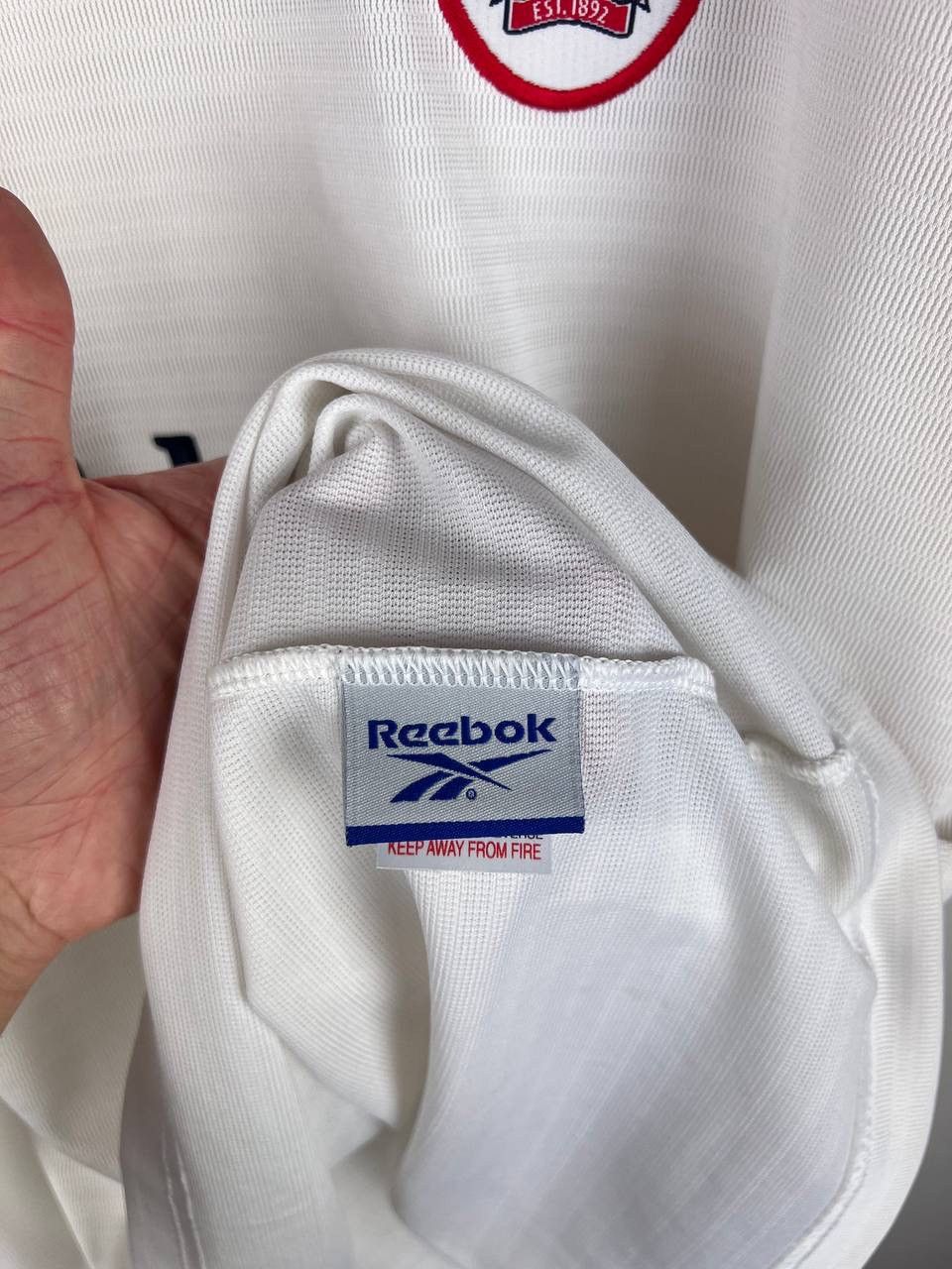 Reebok Liverpool Reebok 1998-99 vintage jersey size 50/52 Size US L / EU 52-54 / 3 - 4 Thumbnail