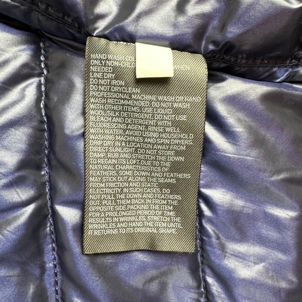 Uniqlo Uniqlo Blue Down Light Jacket Men’s Size M Size US M / EU 48-50 / 2 - 8 Thumbnail