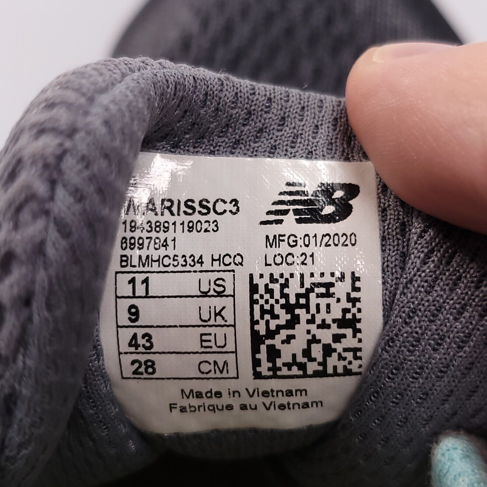 New Balance New Balance Fresh Foam Arishi Shoe Womens Size 11 WARISSC3 Size US 11 / IT 41 - 9 Thumbnail