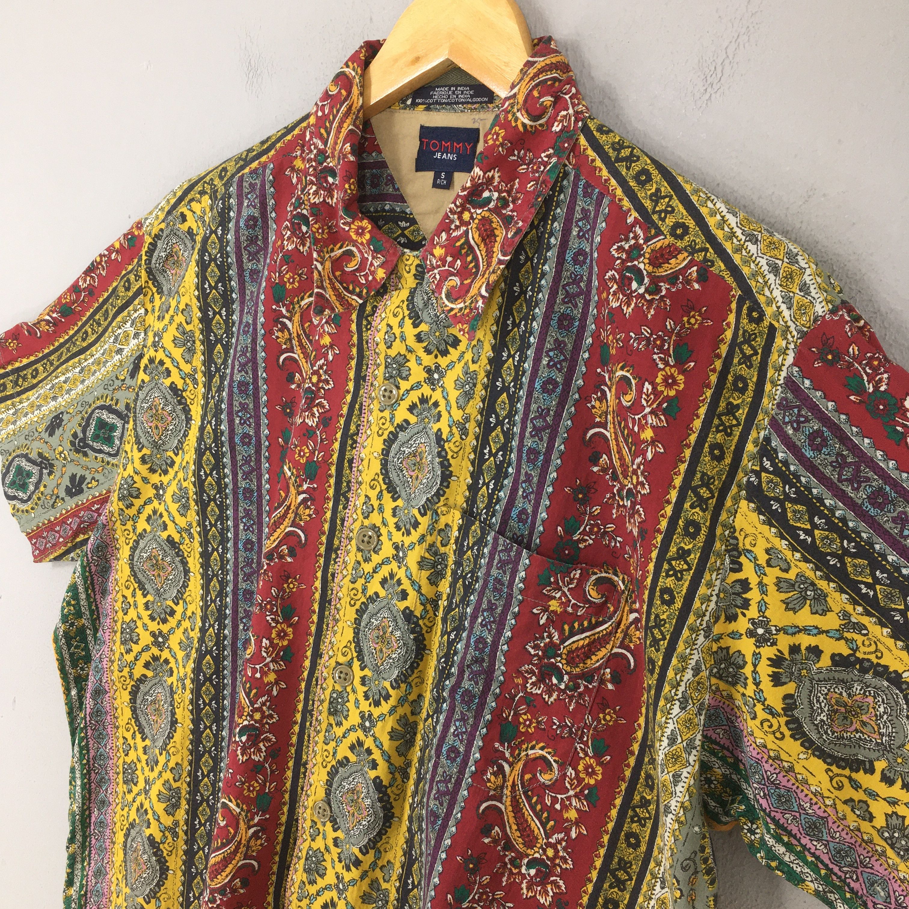 Tommy Hilfiger Vintage Tommy Hilfiger Paisley Floral Shirt Small Size US S / EU 44-46 / 1 - 3 Thumbnail