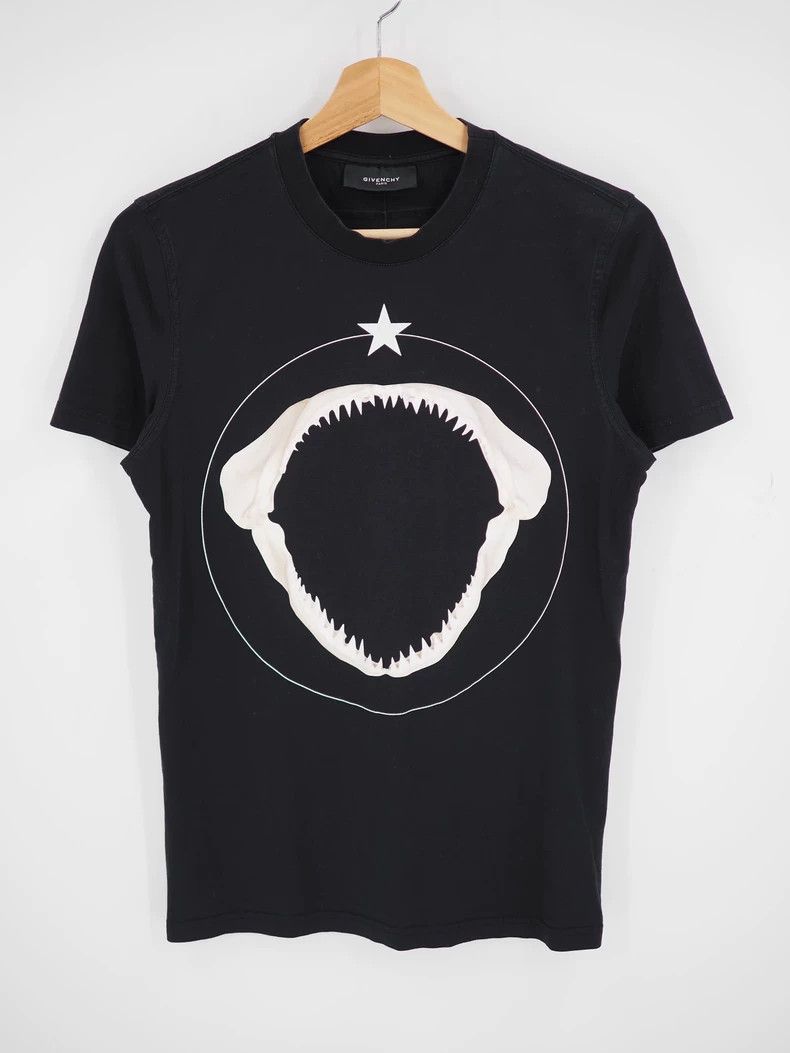 Givenchy Givenchy black shark tooth short sleeve Size US XXS / EU 40 - 1 Thumbnail