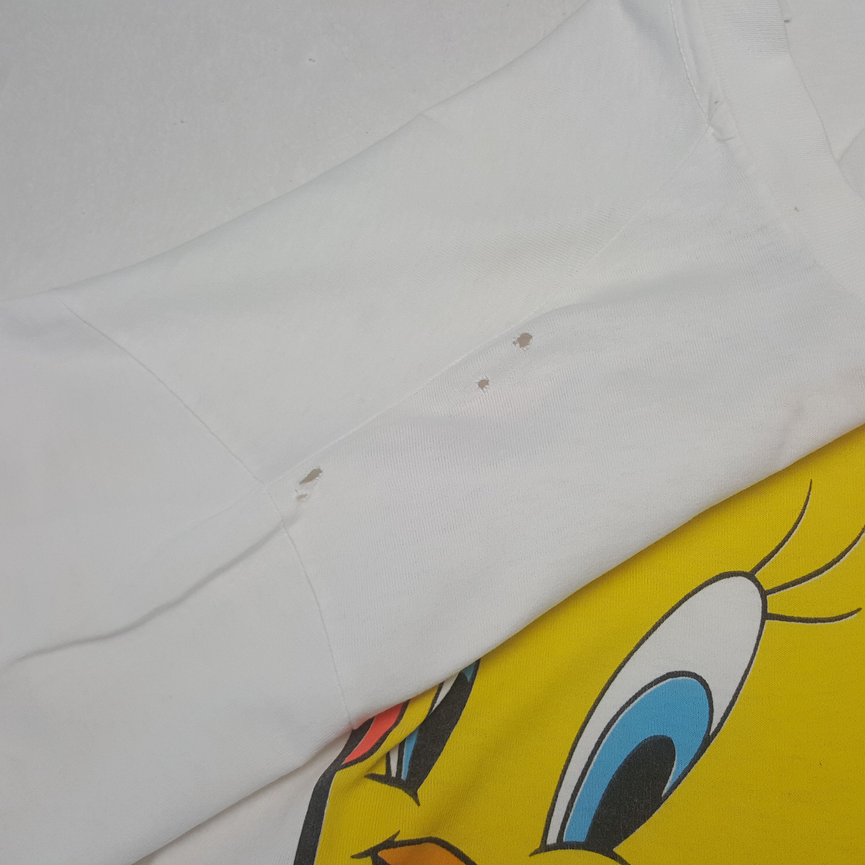 Disney Vintage California Tweety Cartoon Tshirt Size US L / EU 52-54 / 3 - 6 Thumbnail