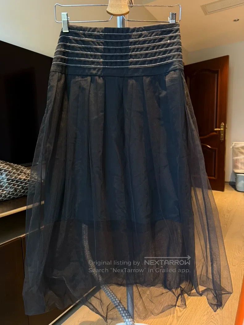 Brunello Cucinelli Double-layered net skirt with beaded wa