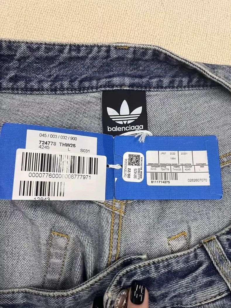 Balenciaga Balenciaga size L Co-branded baggy striped trim jeans Size US 26 / EU 42 - 5 Thumbnail