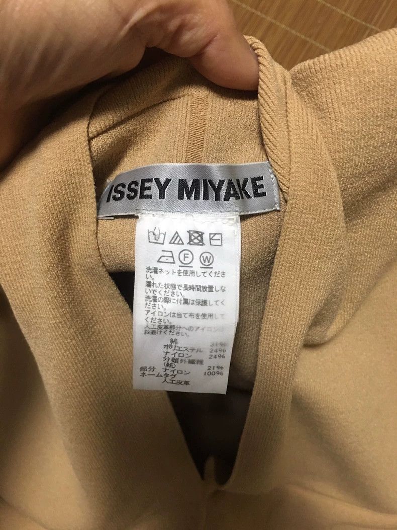 Issey Miyake Issey Miyake size:2 Beige long-sleeved top Size XS / US 0-2 / IT 36-38 - 4 Thumbnail