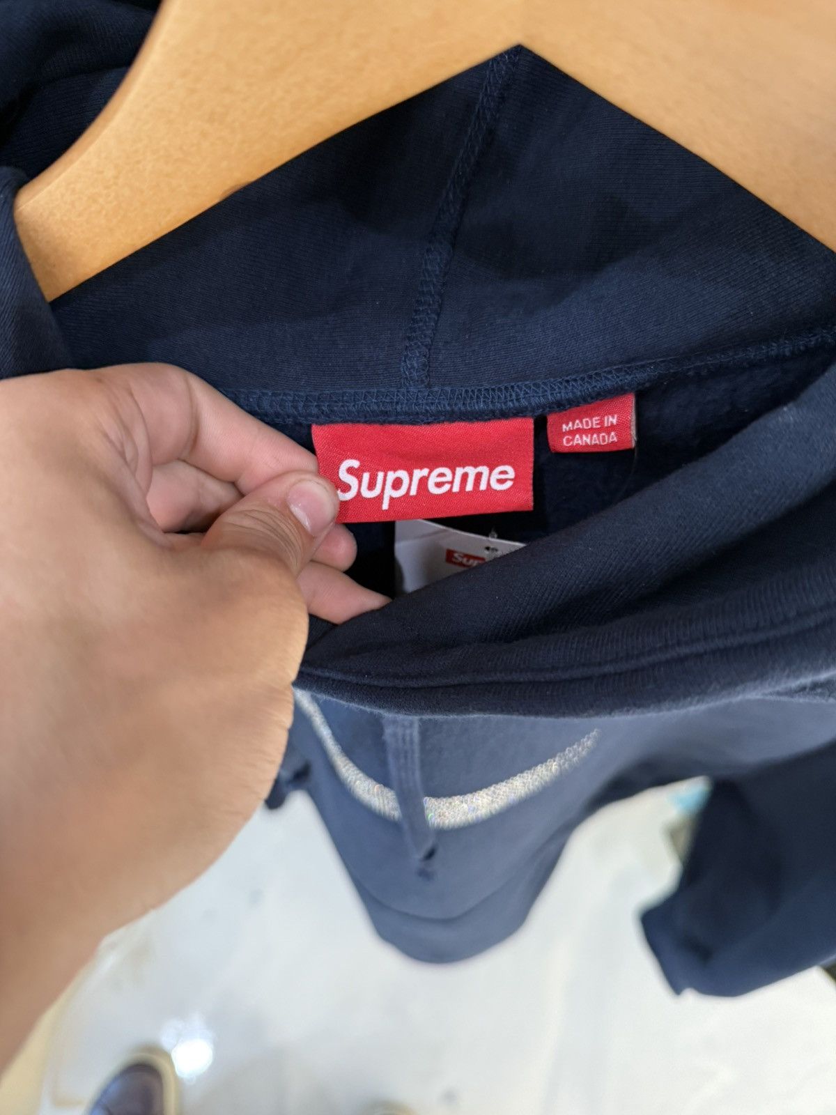 Supreme Navy blue with white crystal hoodie size large Size US L / EU 52-54 / 3 - 4 Thumbnail