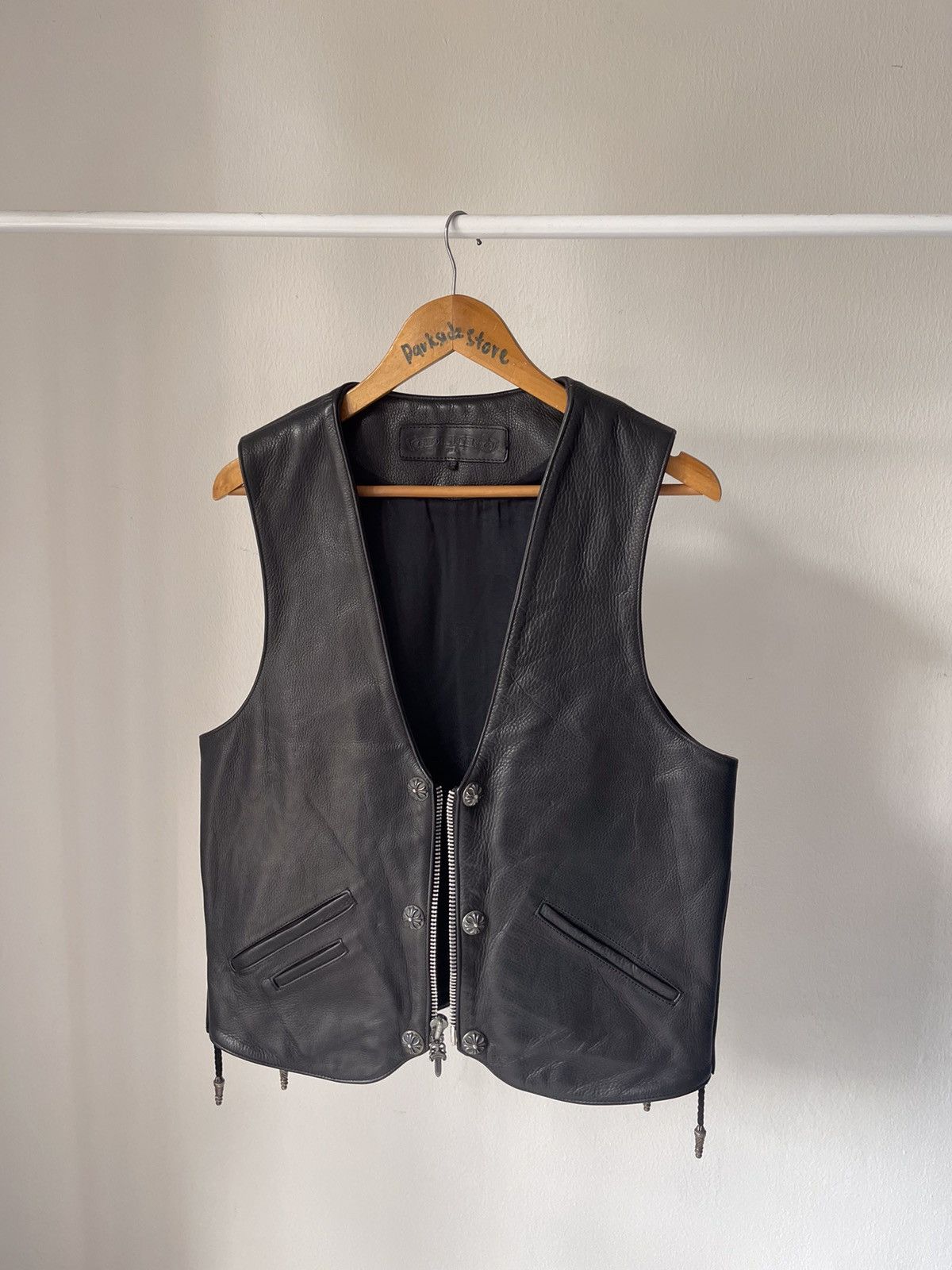 Chrome Hearts 1995 Iconic Chrome Hearts Six Button Leather Vest Size US M / EU 48-50 / 2 - 3 Thumbnail