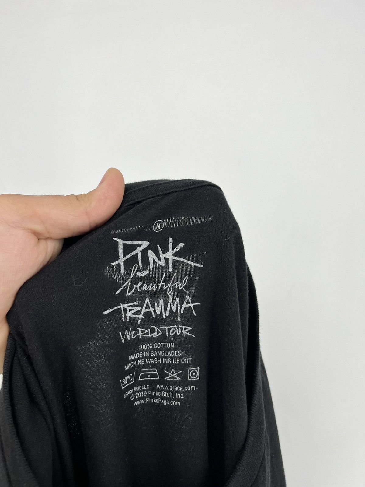 Band Tees Vintage Y2K Pink Fun House Tour American Singer Artist Tee Size US M / EU 48-50 / 2 - 10 Thumbnail