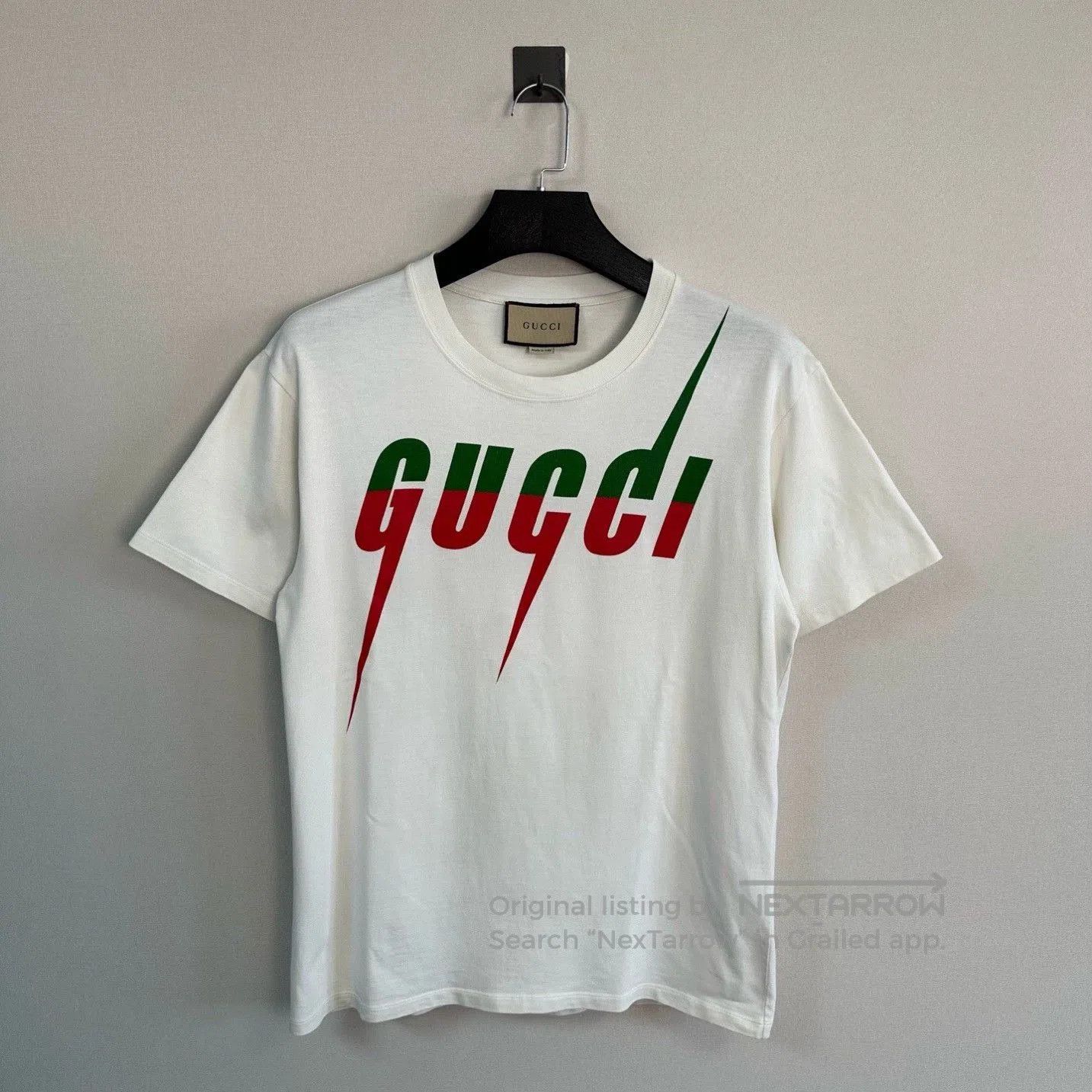 gucci short sleeve logo print t-shirt.