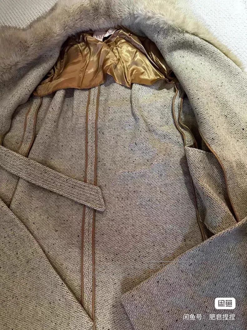 Valentino Valentino coat Size M / US 6-8 / IT 42-44 - 3 Thumbnail