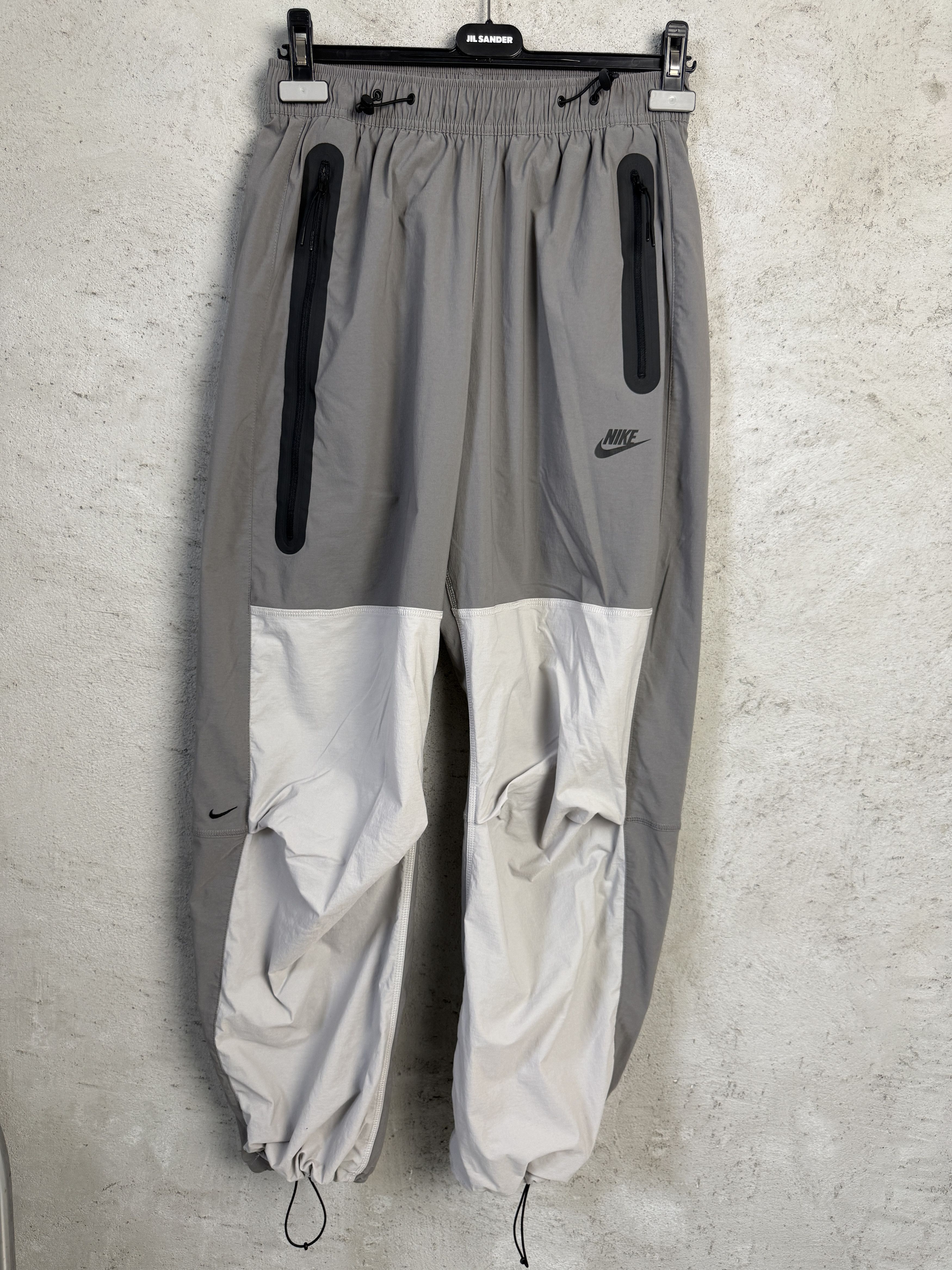 Nike Nike Tech Woven oversized track pants sport Size US 28 / EU 44 - 1 Thumbnail