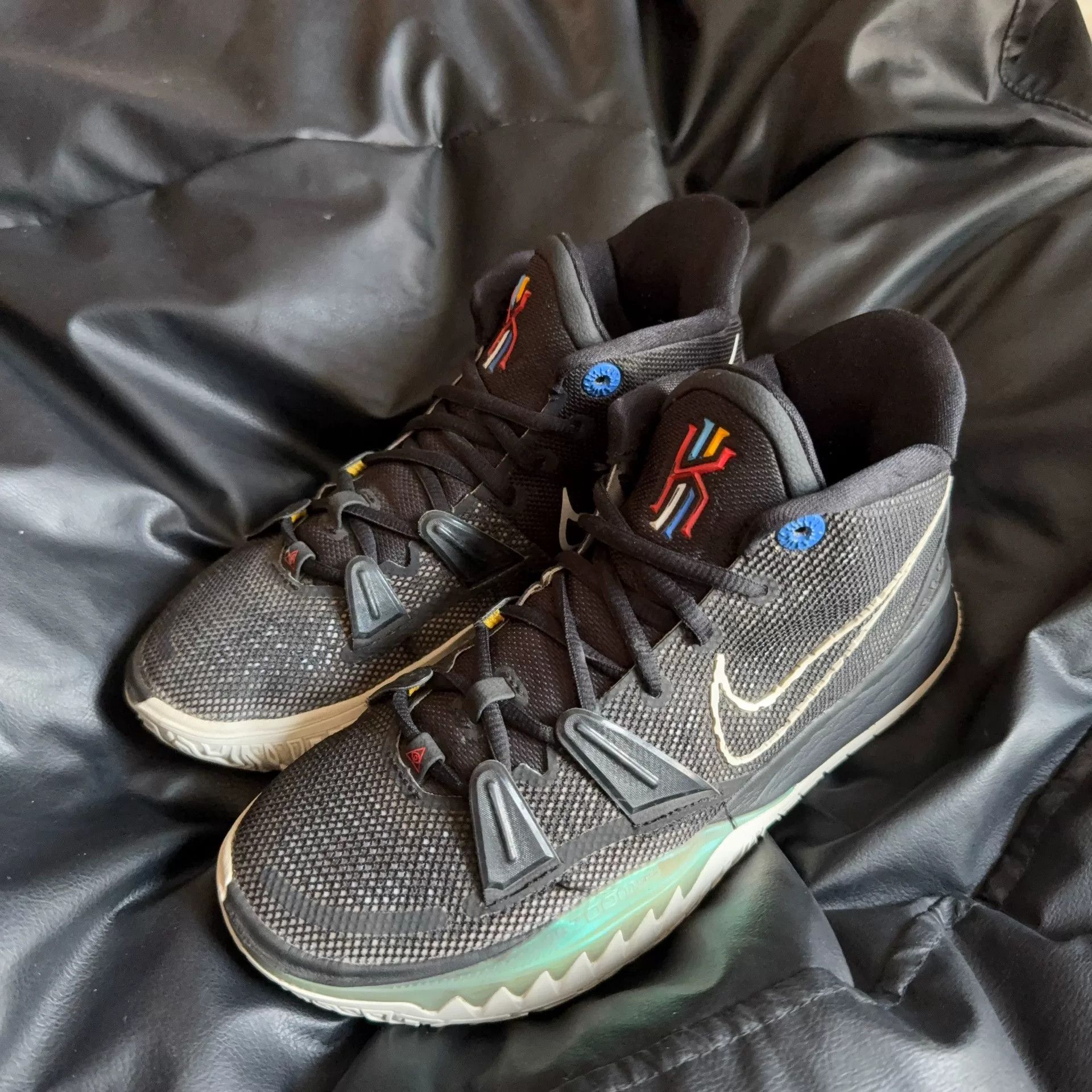 Nike Nike Black Lowtop Sneakers 40 Men Size US 7.5 / EU 40-41 - 1 Thumbnail