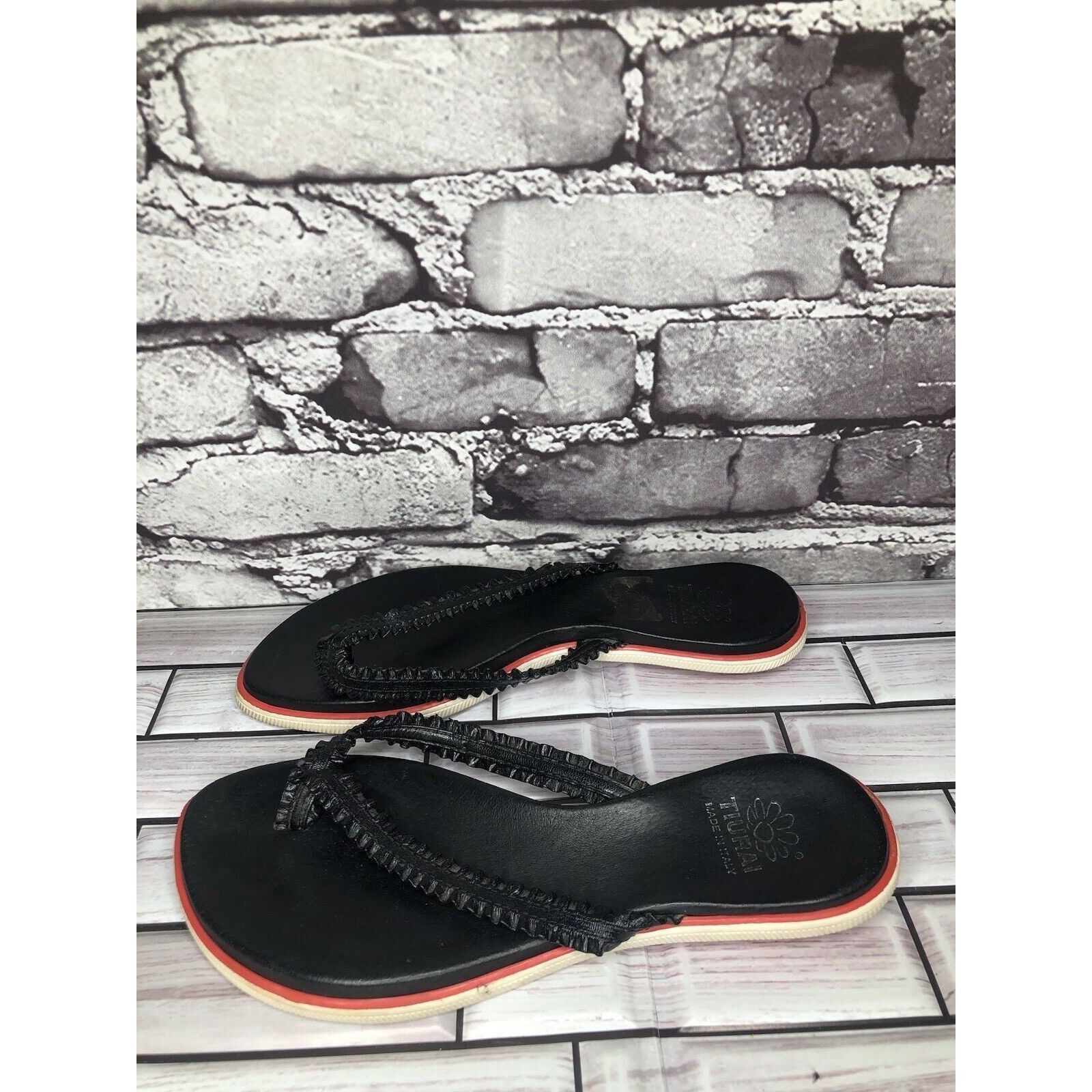 Other Tiurai Black Leather Thong Flip Flops Slides Kitten Heel San Size US 6.5 / IT 36.5 - 1 Thumbnail