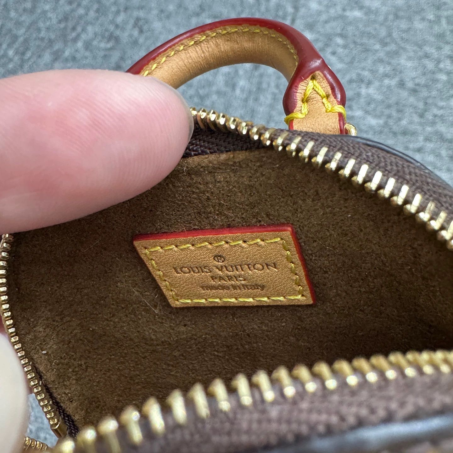 Louis Vuitton LV Alma MICRO Brown Tiger Shell Bag Charms8x3.5x6cm Size ONE SIZE - 4 Thumbnail