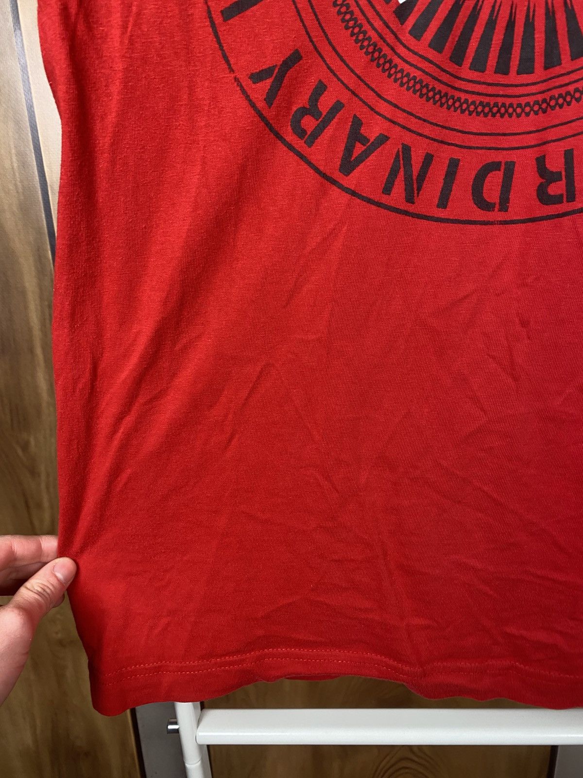 Levi's 📌Vintage 90s T-Shirt Levi’s Heroes Ordinary Red Tab VTG Tee📌 Size US L / EU 52-54 / 3 - 7 Thumbnail