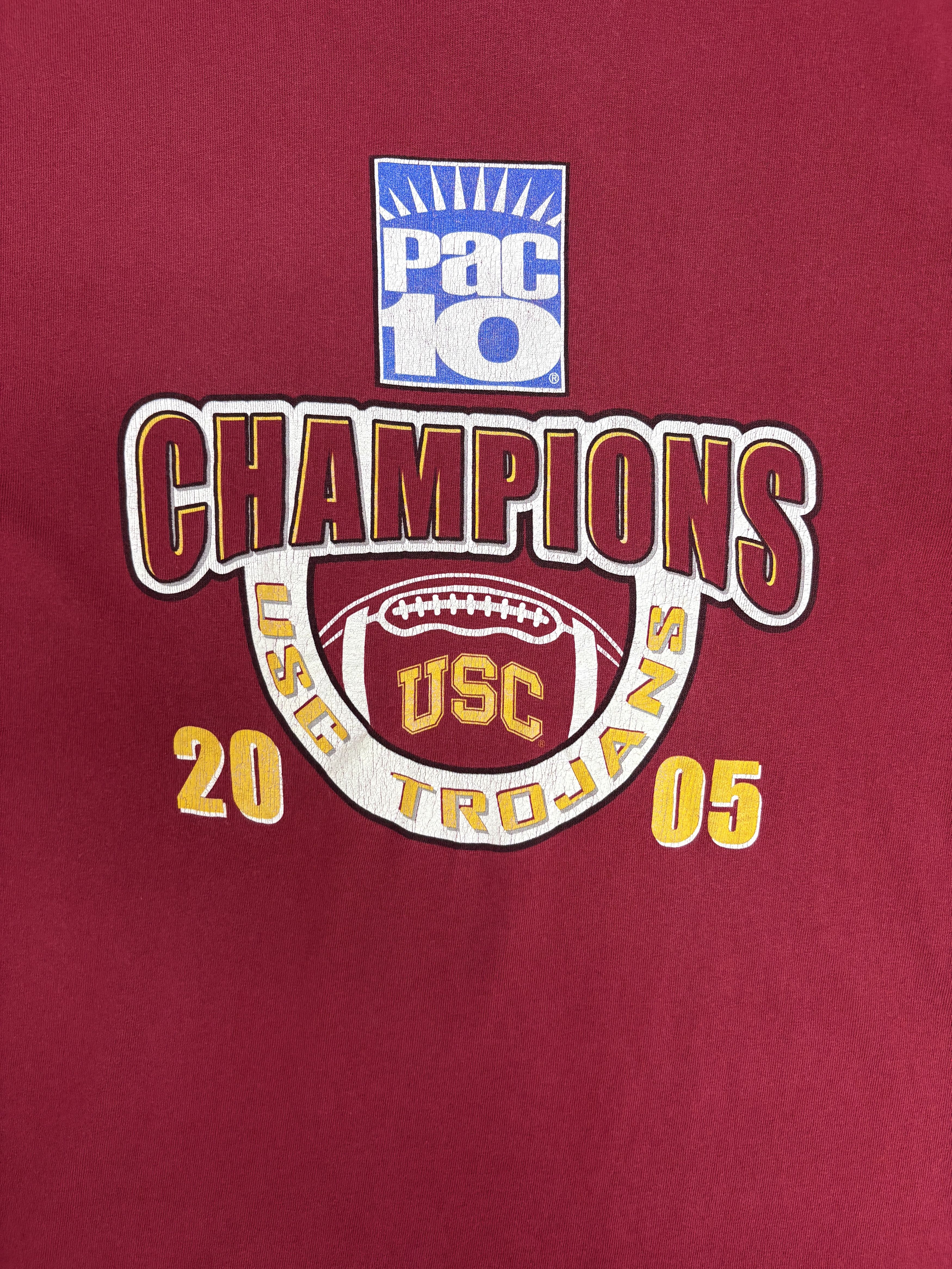 Vintage USC Trojans Pac-10 Champions 2005 Vintage Red Tee Size US L / EU 52-54 / 3 - 2 Thumbnail