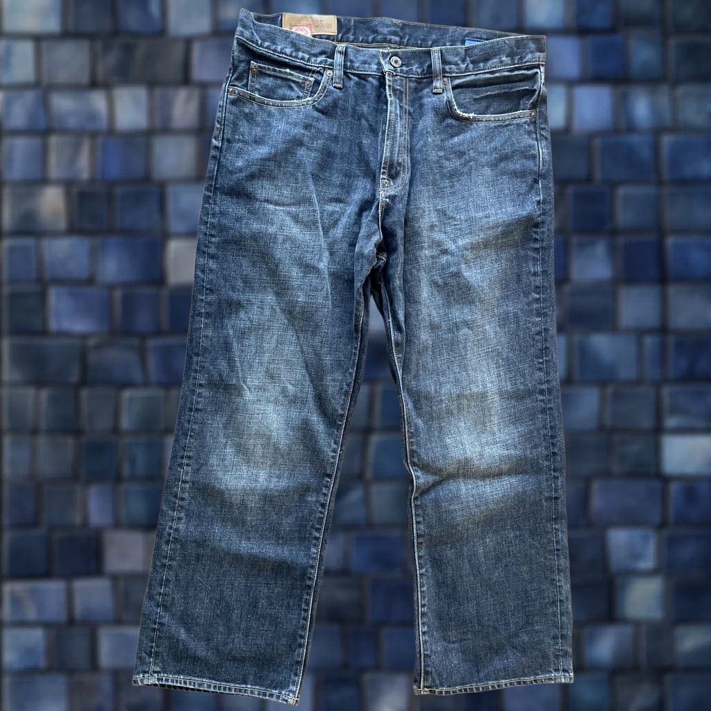 Gap VINTAGE Gap 1969 Jeans Mens 35x29 Relaxed 90s Y2K Denim Blue 5-Pocket Design Straight Jeans Mens Size US 35 - 1 Thumbnail