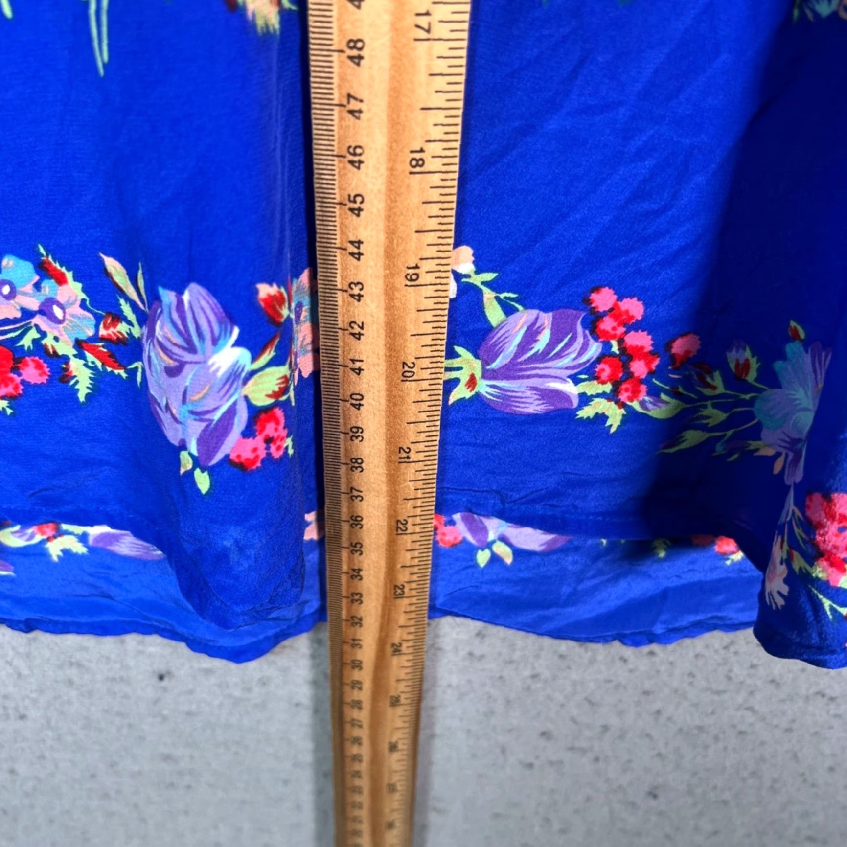 Vintage Yumi Kim Blouse Silk Blue Floral 3/4 Sleeve Keyhole XS Adult Womens Size XS / US 0-2 / IT 36-38 - 6 Thumbnail
