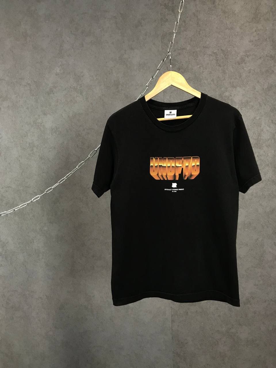 Undefeated Undefeated center logo streetwear tee Size US M / EU 48-50 / 2 - 1 Thumbnail